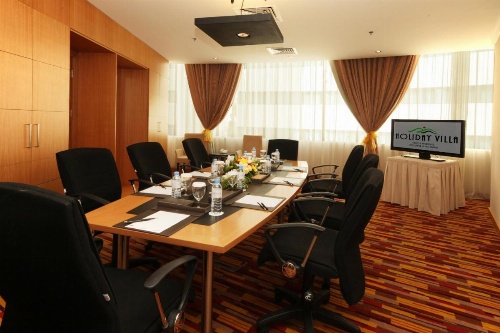 Holiday Villa Hotel & Residence image 14