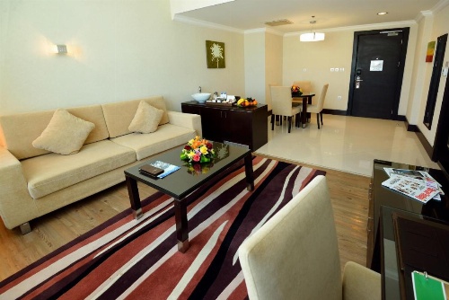 Holiday Villa Hotel & Residence image 15