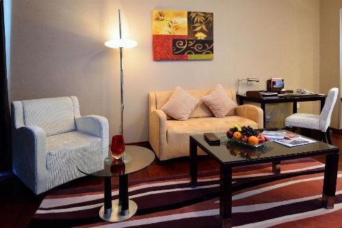 Holiday Villa Hotel & Residence image 23