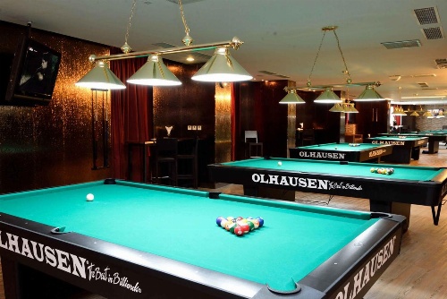 Holiday Villa Hotel & Residence image 3